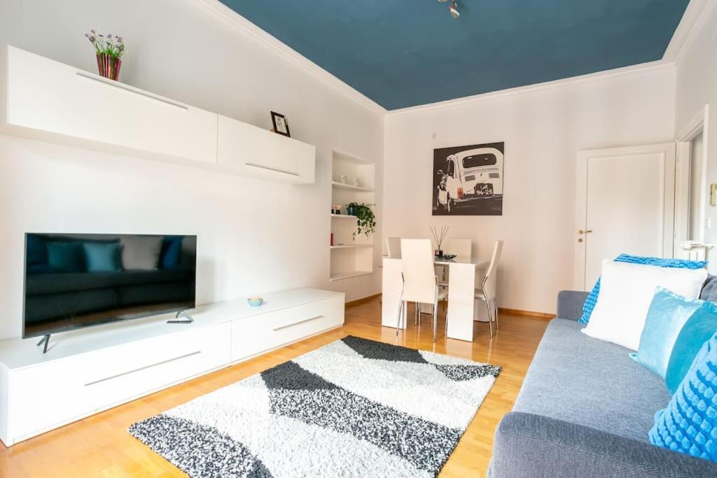 Apartment Blue Window In The Center Of